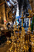 Street life around the Sri Meenakshi-Sundareshwarar Temple of Madurai. Tamil Nadu.  